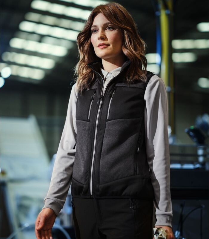 E-Volve Unisex Knit Effect Stretch Bodywarmer Thumbnail