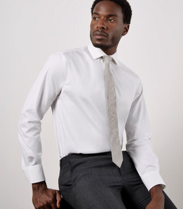 Classic Fit Long Sleeve Cutaway Collar Premium Oxford Shirt Thumbnail