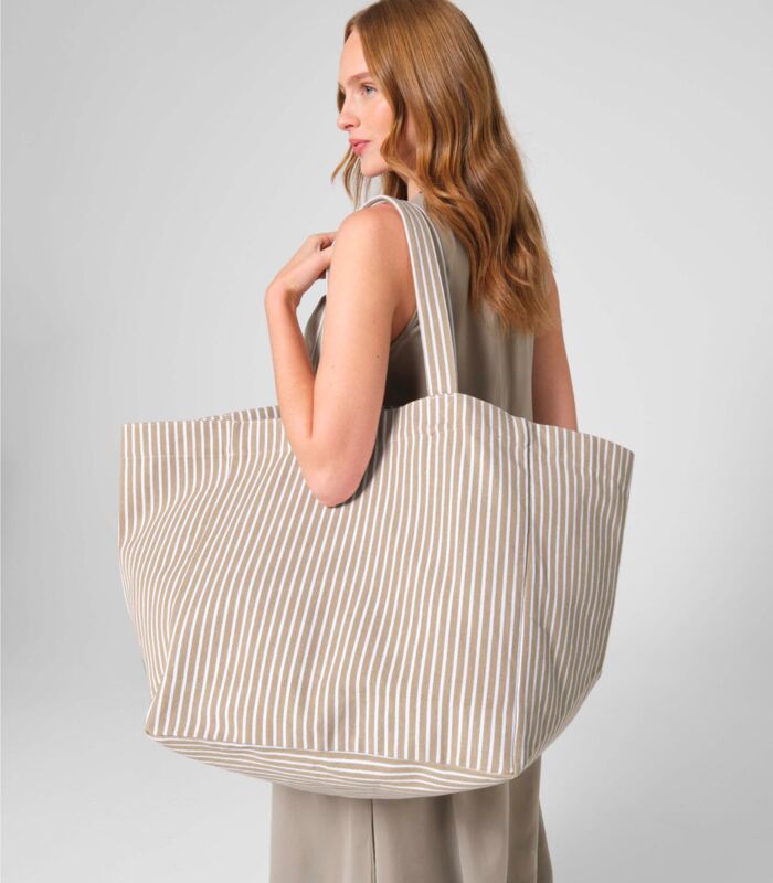 Oversized Beach Bag Thumbnail