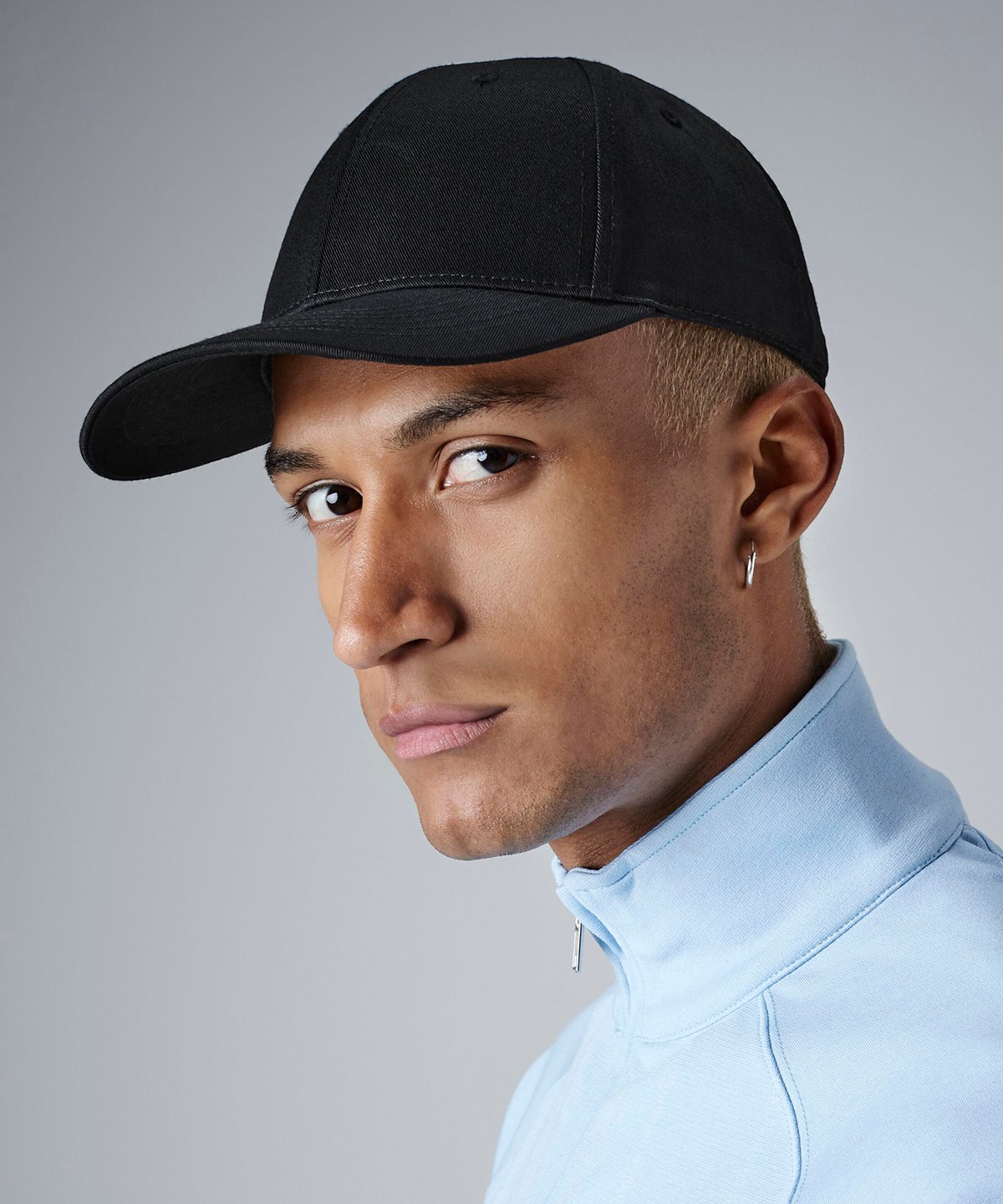 Urbanwear 6-panel snapback